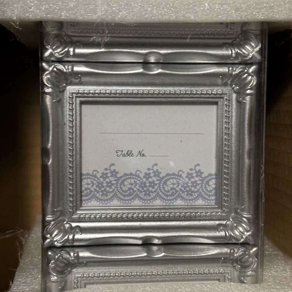 Brand new in the box
24 frames never used 
2 x 2.75 opening